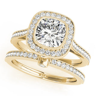 ENGAGEMENT RINGS HALO CUSHION