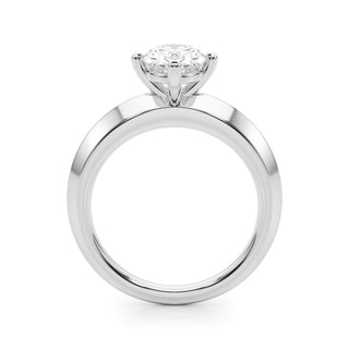 KNIFE EDGE SOLITAIRE ENG RING