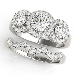 ENGAGEMENT RINGS 3 STONE ROUND