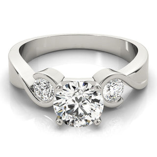 ENGAGEMENT RINGS 3 STONE ROUND