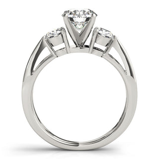 ENGAGEMENT RINGS 3 STONE ROUND