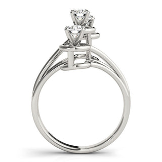 ENGAGEMENT RINGS 3 STONE ROUND