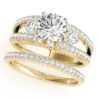 ENGAGEMENT RINGS 3 STONE ROUND