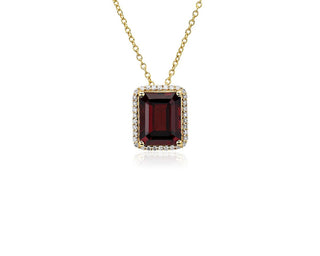 Pendant with Emerald Cut Garnet in 14K Yellow Gold