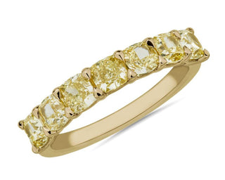 18k yellow gold 7-stone cushion-cut yellow diamond ring (1 3/4 carat total weight)