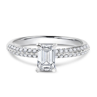 Diamond pavé engagement ring design