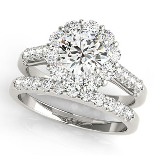 ENGAGEMENT RINGS HALO ROUND